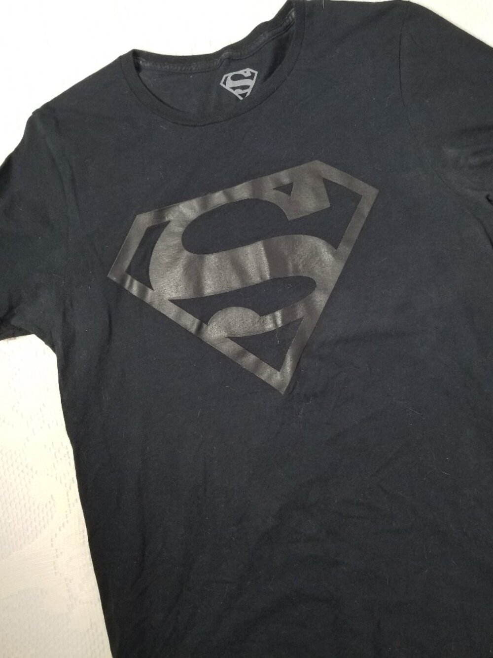 DC Comics Black Superman T Shiret Silver Graphic Size M